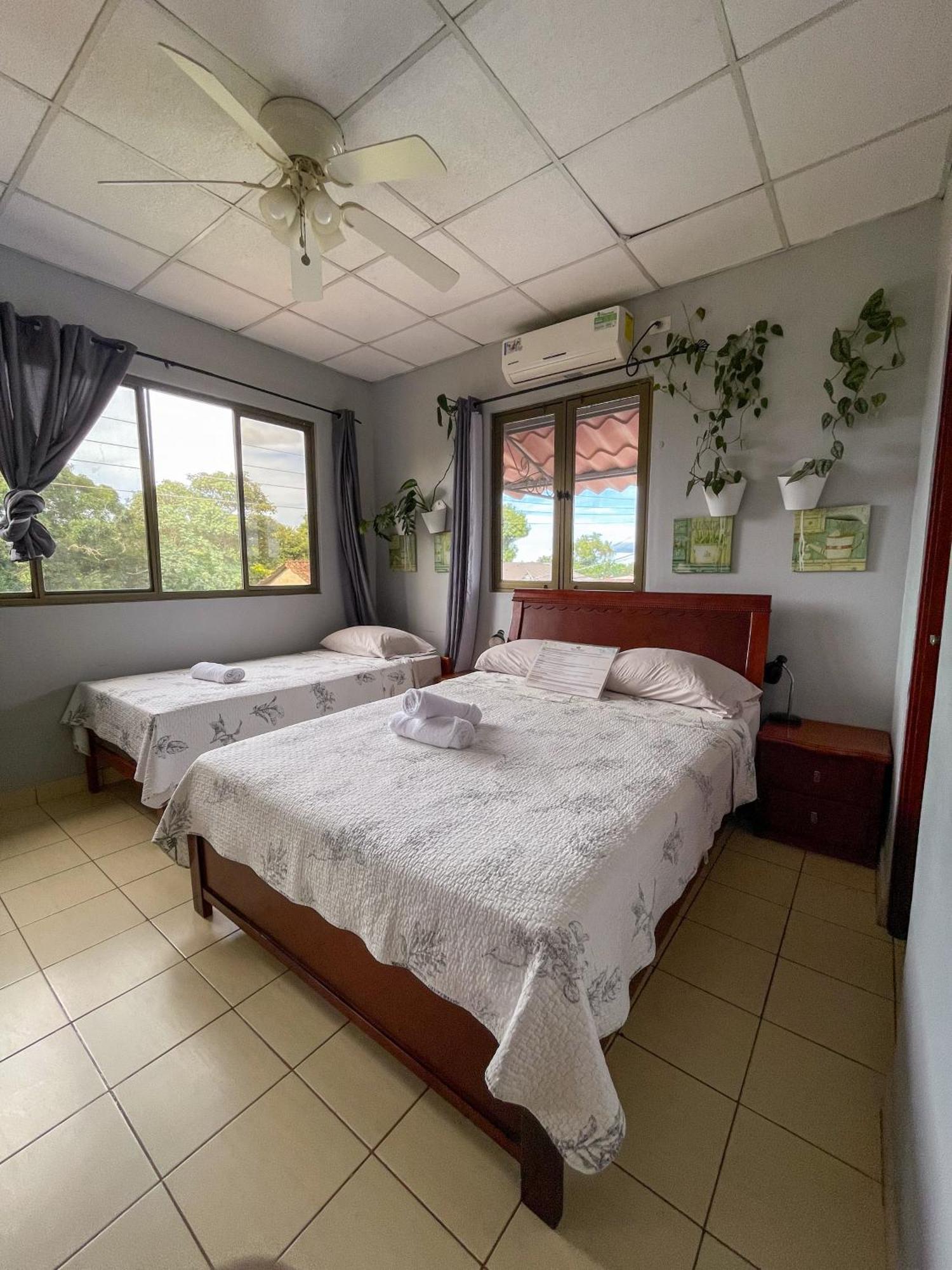Hostel Kimmell / Hostal Familiar La Casita De Los Kimmell لاس تابلاس المظهر الخارجي الصورة